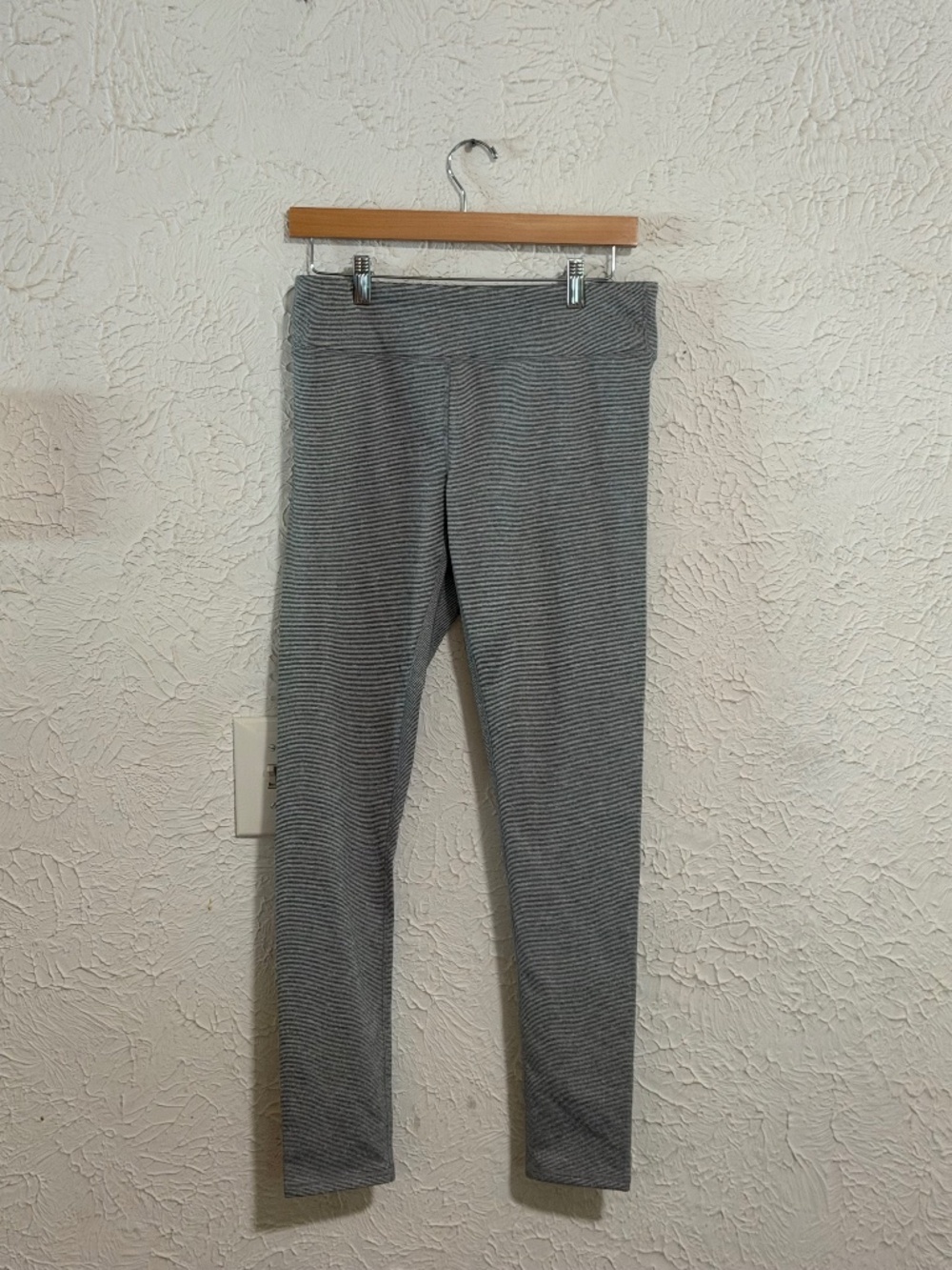 Kyodan Women’s Gray High Rise Athletic Leggings Size Medium